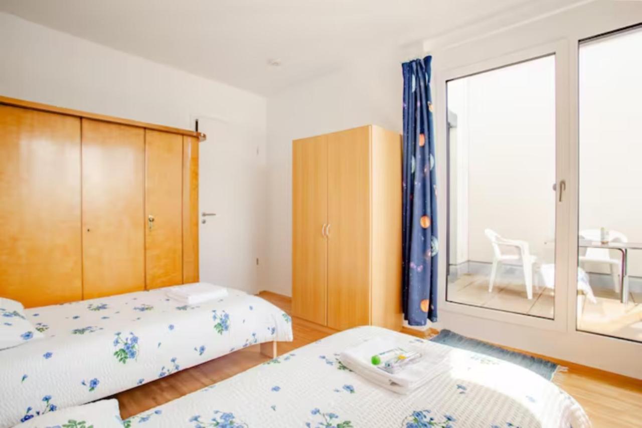 Beautiful Room With Balcony Direction To Messe Hannover Exterior foto